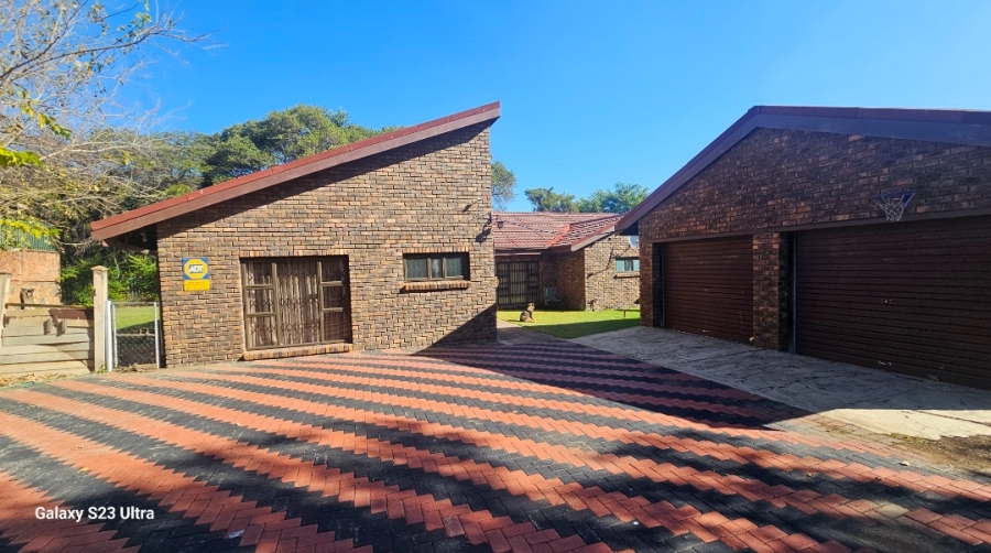 4 Bedroom Property for Sale in Elandsrand North West